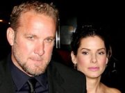 Сандру Баллок преследует муж