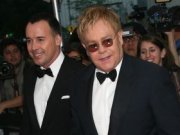 Элтон Джон готовится стать папой