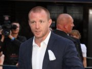 Гай Ричи продает картошку фри за 150 долларов