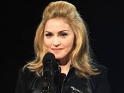 Мадонна поймалась на наркотиках