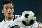 СМИ: Месут Озил переходит в мадридский \"Реал\"