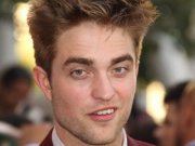 Роберт Паттинсон страдает от ревности