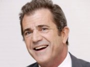 Мэл Гибсон посещает женщин легкого поведения