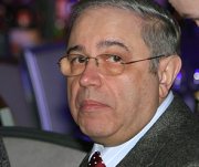 Евгений Петросян стал жертвой финансовых мошенников