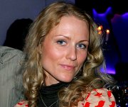 Катя Гордон планирует спеть голой