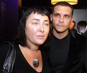 Дочь ревнует Лолиту к молодому избраннику