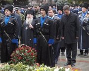 Казаки наградили Полпреда Серебряным Крестом и причислили к терцам