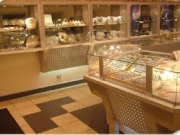 Четырехлетний малыш ограбил ювелирный магазин