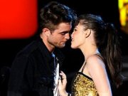 Роберт Паттинсон бросает Кристен Стюарт