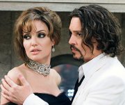 Джоли рассказала об отношениях с Деппом