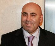 Пригожина обвинили в избиении жены