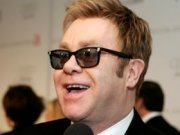 63-летний Элтон Джон стал отцом