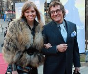 Дибров не может въехать в новый дом