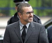 Джордж Майкл купил шикарный особняк