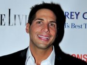 Джо Фрэнсис разводится