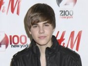 Джастин Бибер соблазнил Селену Гомез