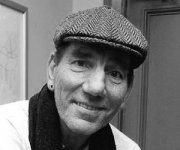 Умер известный актер Пит Постлетуэйт