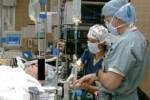 Анестезиологи... заражают пациентов!