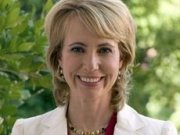 Раненая в голову конгрессмен Габриэль Гиффордс пришла в сознание