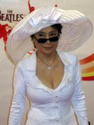 Письма Джона Леннона станут книгой!