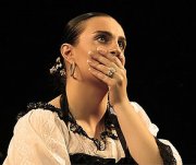 Елена Ваенга расплакалась из-за мужа