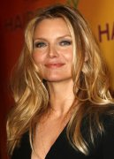 Мишель Пфайффер – мать всех вампиров!