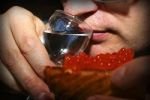 Икра и водка усиливают половое влечение