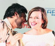 \"Выкрутасы\" Бекмамбетова возглавили кинопрокат в России