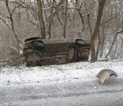 Одним из факторов, приведших к ДТП, стал гололед на дороге