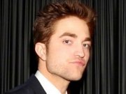Роберт Паттинсон отказался от покупки дома из-за фанатов