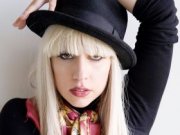 LADY GaGa пожертвовала на помощь Японии 250 тысяч долларов