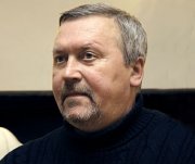 Режиссер Рогожкин рассказал о суициде жены