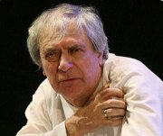 Александр Лазарев похоронен на Троекуровском кладбище