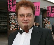 У внебрачного сына Трахтенберга отбирают наследство