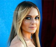 Линдси Лохан перевели под домашний арест