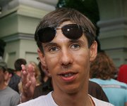 Алексей Панин избил не признавших в нем звезду женщин