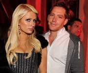 Пэрис Хилтон рассталась с бойфрендом