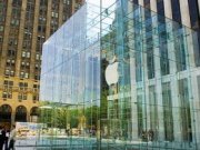 Нью-Йорк временно лишится знаменитого стеклянного куба