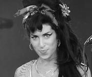 Эми Уайнхаус похоронена в Лондоне