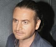 Агутин публично изменил Варум