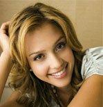 Джессика Альба теперь - мама двоих дочерей