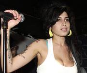 В крови Уайнхаус не нашли наркотиков