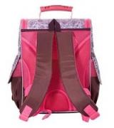 Дети из малообеспеченных семей получили подарки к 1 сентября