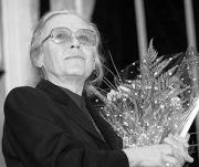 Ия Саввина похоронена на Новодевичьем кладбище