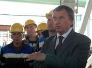 Игорь Сечин осмотрел новейшую установку по производству меламина