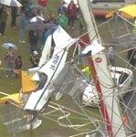 В Австралии самолет протаранил колесо обозрения