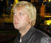 Светлаков подарил родителям шикарную квартиру