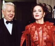 Жена Олега Табакова похвасталась грудью