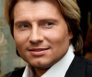 Басков ощупал интимные места Валерии