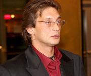 Александр Домогаров винит себя в смерти сына